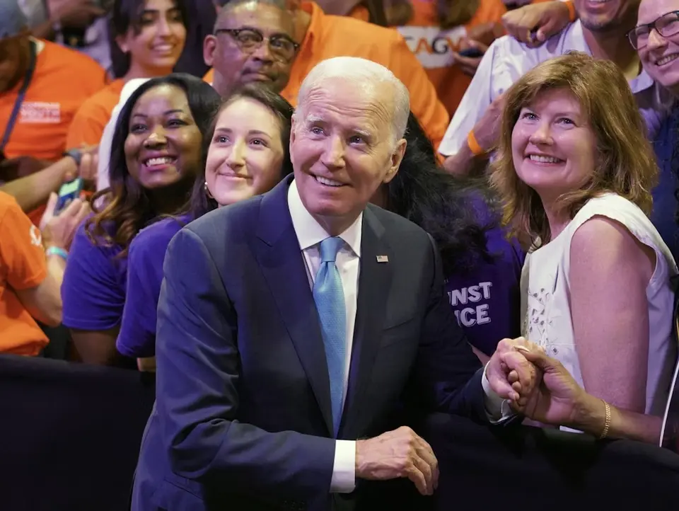 Pres. Biden, Brady Pres. Kris Brown, and Brady staff pose for a photo at the National Safer Communities Summit in Connecticut.